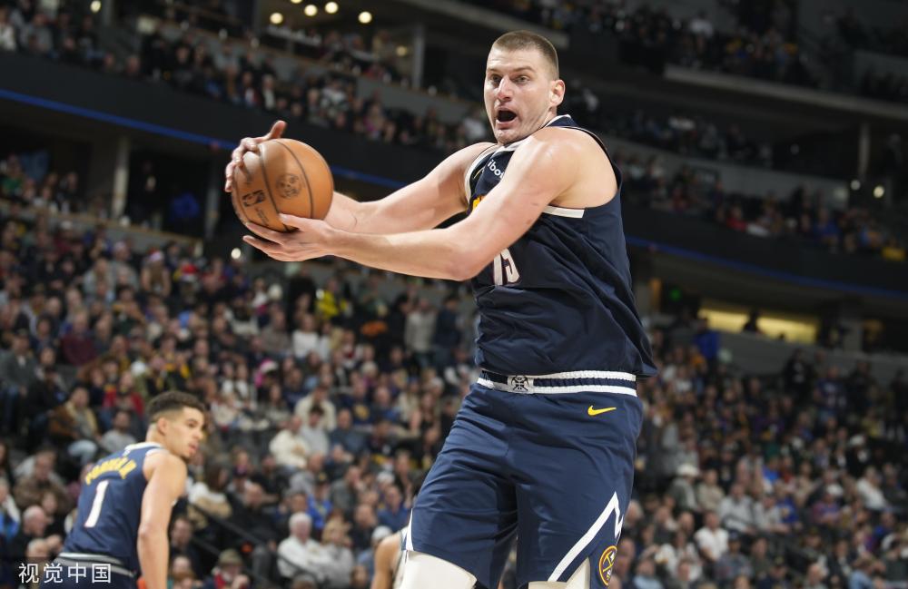 同时也凸显 同时也凸显